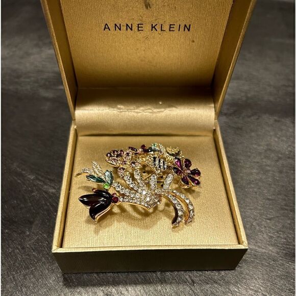 Women’s Ann  Klein multicolor stone brooch - Picture 1 of 5